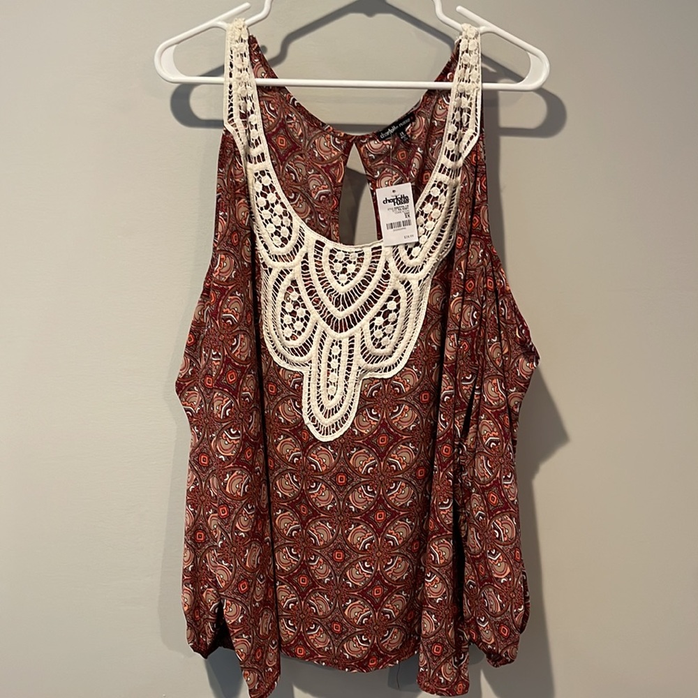 Charlotte Russe plus size top with keyhole on back and cold shoulder cutouts